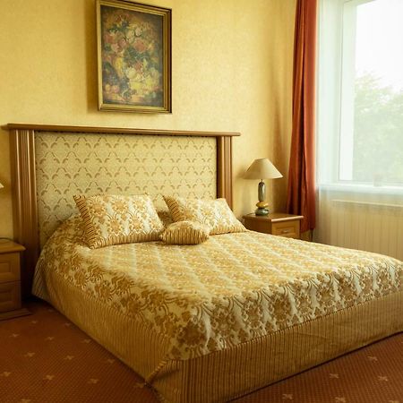 Diplomat Club Hotel تشيسيناو المظهر الخارجي الصورة