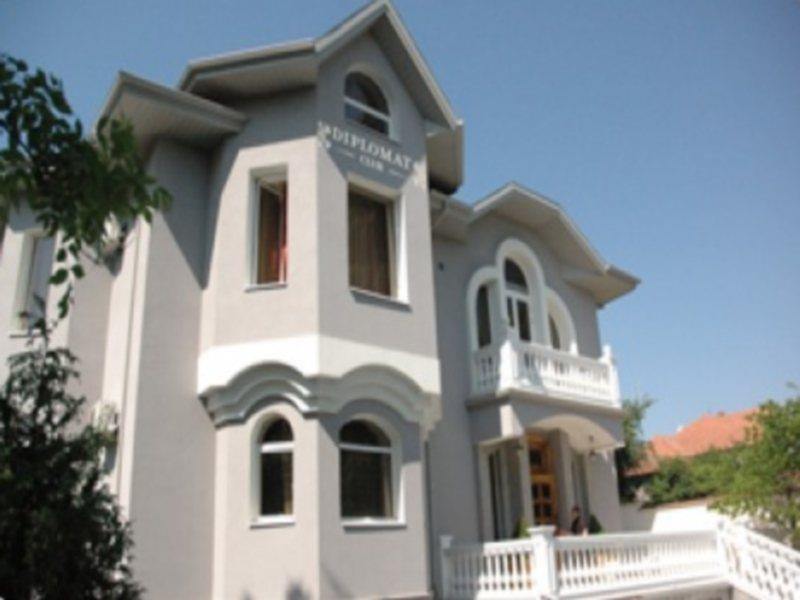 Diplomat Club Hotel تشيسيناو المظهر الخارجي الصورة