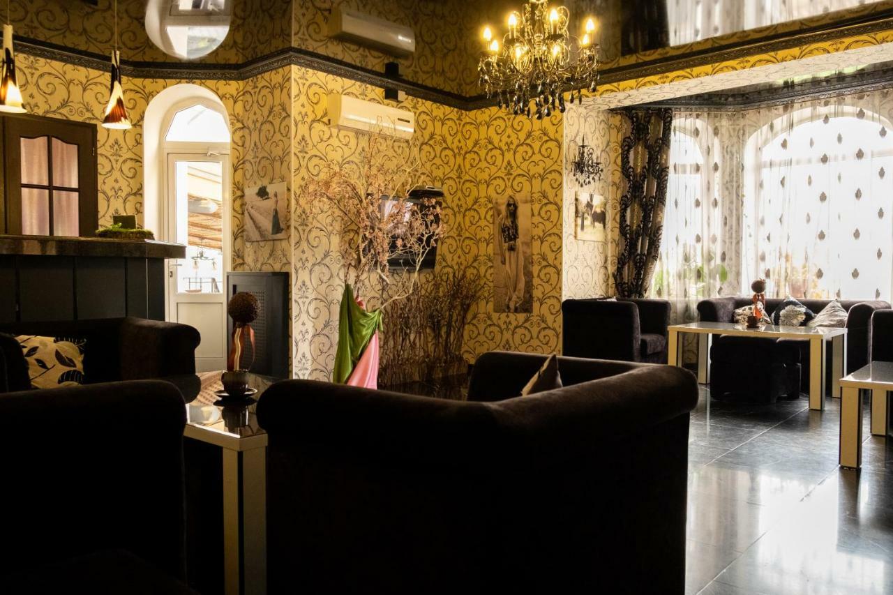 Diplomat Club Hotel تشيسيناو المظهر الخارجي الصورة