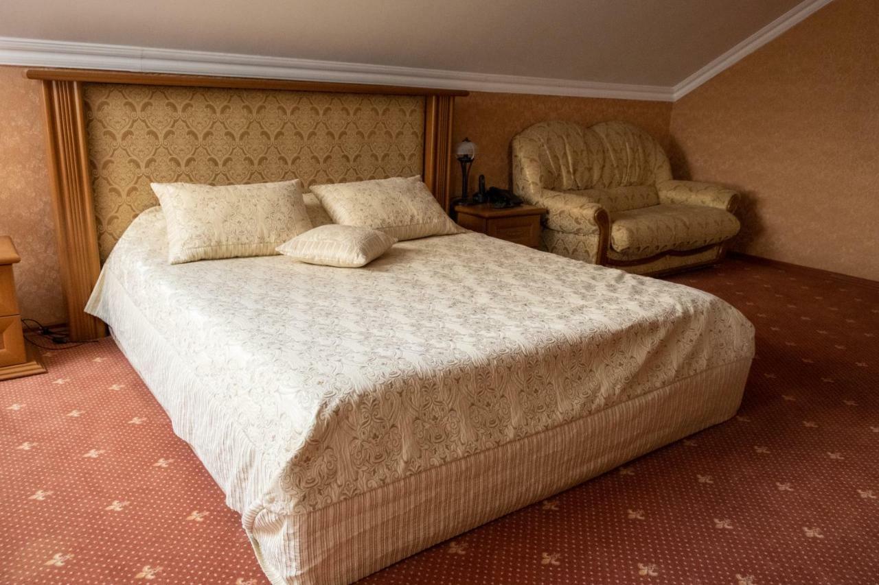 Diplomat Club Hotel تشيسيناو المظهر الخارجي الصورة